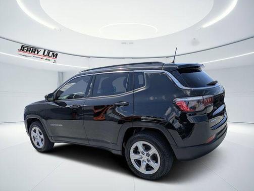 Diamond Black 2023 Jeep Compass Latitude