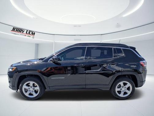 Diamond Black 2023 Jeep Compass Latitude