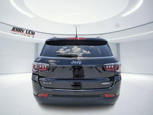Diamond Black 2023 Jeep Compass Latitude