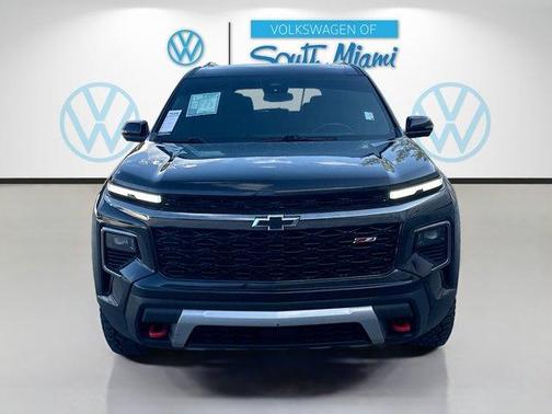 Mosaic Black Metallic 2024 Chevrolet Traverse Z71