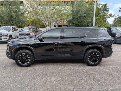Mosaic Black Metallic 2024 Chevrolet Traverse Z71