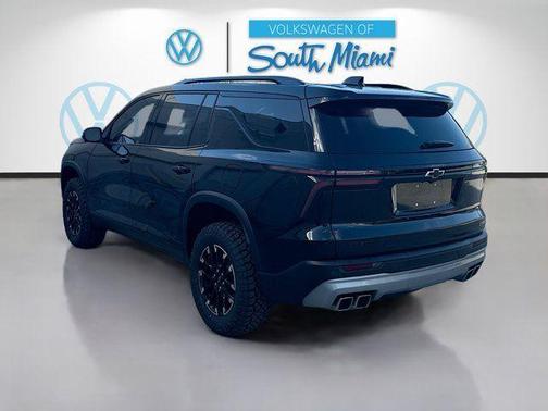 Mosaic Black Metallic 2024 Chevrolet Traverse Z71