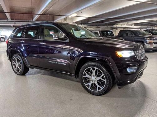 Photo 2 of 28 of 2019 Jeep Grand Cherokee Overland