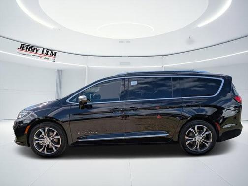 2026 Chrysler Pacifica Pinnacle