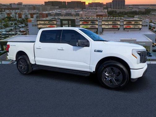 2025 Ford F-150 Lightning Flash