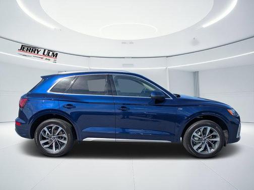 Navarra Blue Metallic 2023 Audi Q5 45 S line Premium Plus