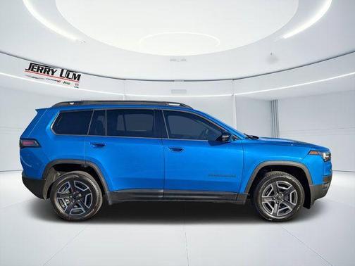 2026 Jeep Cherokee LAREDO/LIMITED