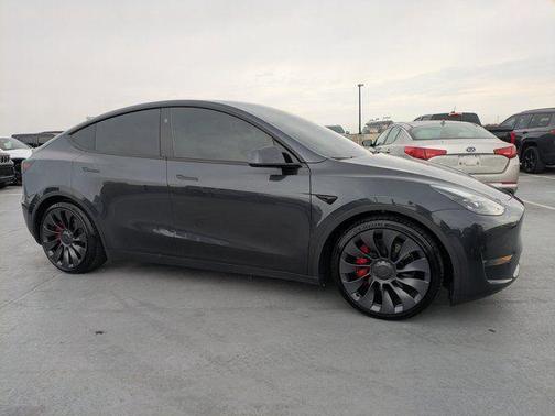 2024 Tesla Model Y Performance
