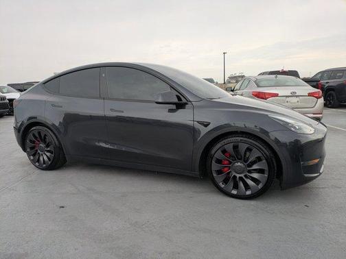 2024 Tesla Model Y Performance