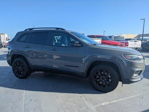 2023 Jeep Cherokee Altitude Lux