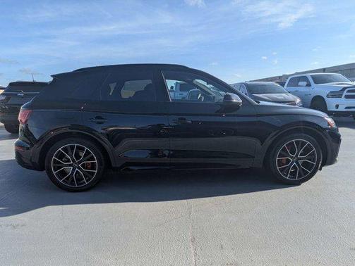 Mythos Black Metallic 2024 Audi SQ5 3.0T Premium Plus