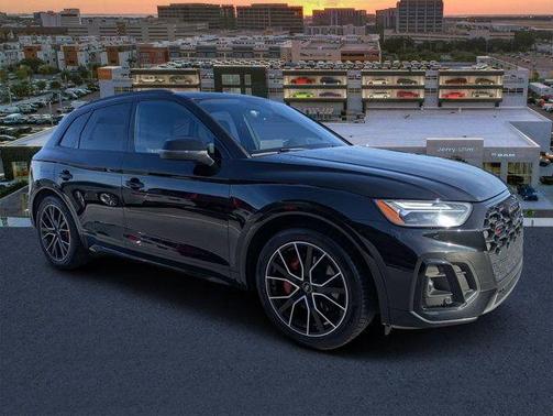 Mythos Black Metallic 2024 Audi SQ5 3.0T Premium Plus