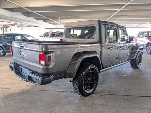 Photo 4 of 26 of 2021 Jeep Gladiator Sport