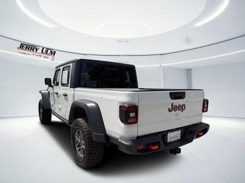 Bright White Clearcoat 2025 Jeep Gladiator Mojave
