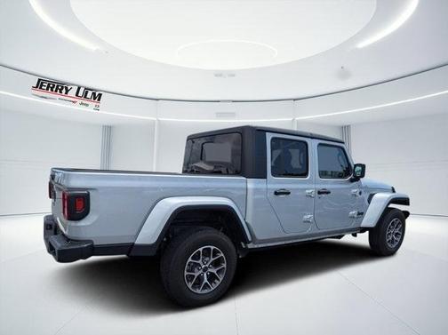 2024 Jeep Gladiator Sport