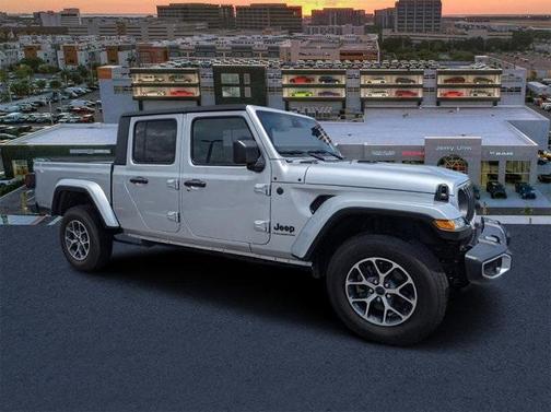 2024 Jeep Gladiator Sport