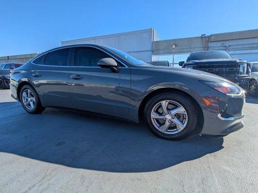 2020 Hyundai SONATA SE