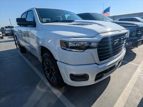 2025 RAM 1500 Laramie Crew Cab 4x4 57' Box