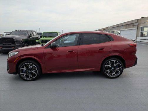 2025 BMW X2 M35i