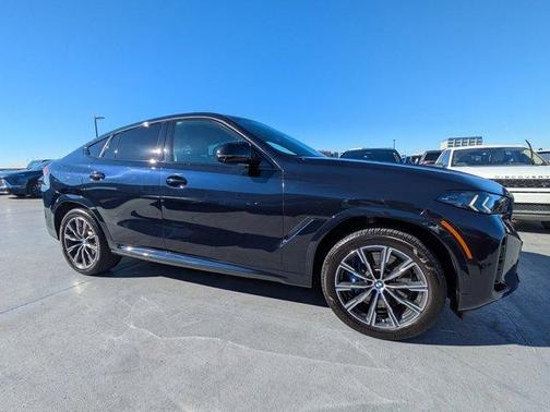 2025 BMW X6 M60i