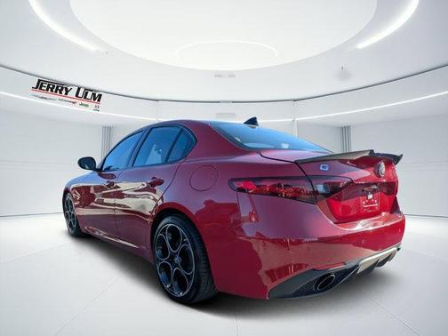 2022 Alfa Romeo Giulia Veloce