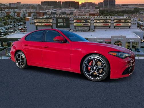 2022 Alfa Romeo Giulia Veloce