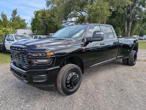 Diamond Black 2026 RAM 3500 Big Horn