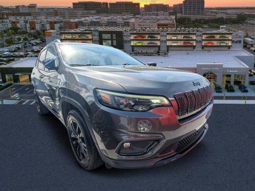 2023 Jeep Cherokee Altitude Lux 4x4