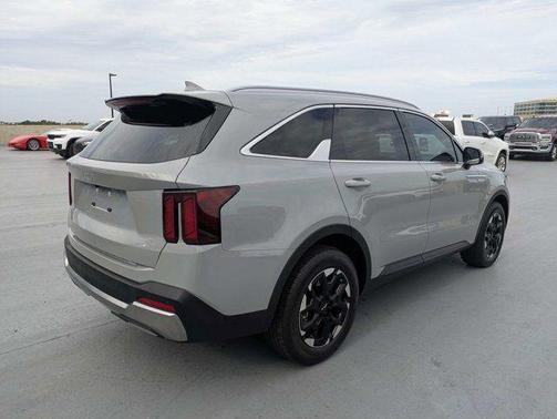 Wolf Gray 2026 Kia Sorento S