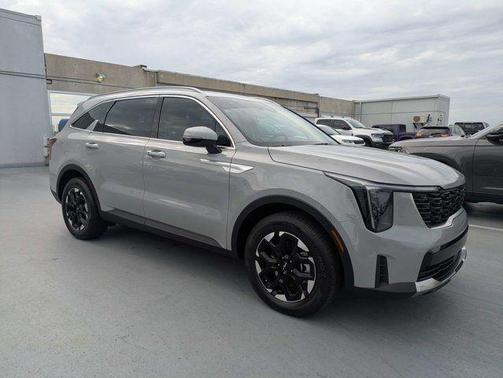 Wolf Gray 2026 Kia Sorento S