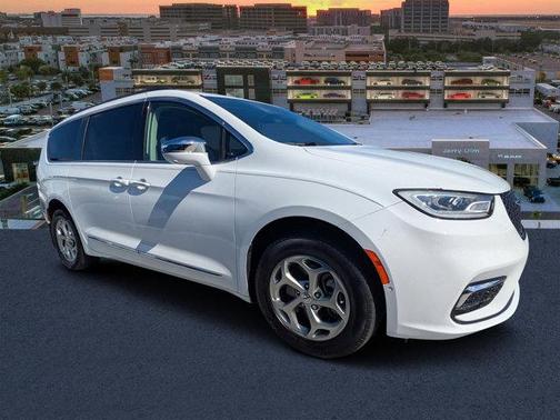 2022 Chrysler Pacifica Limited