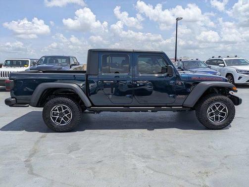 Fathom Blue Pearlcoat 2025 Jeep Gladiator Rubicon