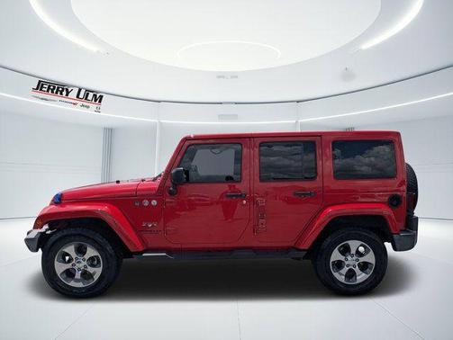 Firecracker Red Clearcoat 2017 Jeep Wrangler Unlimited Sahara