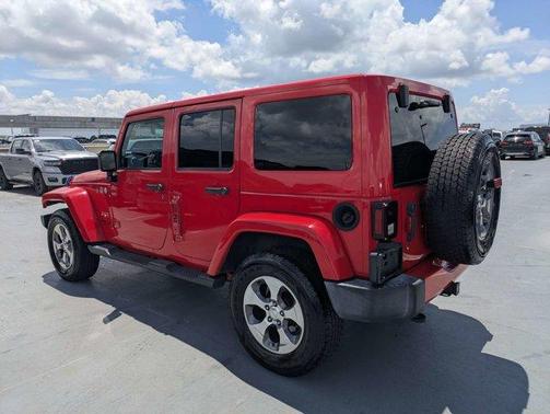 Firecracker Red Clearcoat 2017 Jeep Wrangler Unlimited Sahara