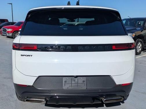 2025 Land Rover Range Rover Sport P360 SE