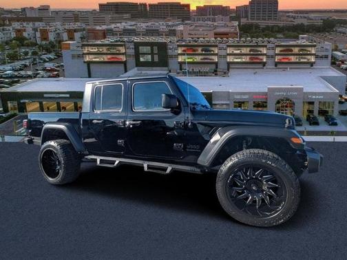 2020 Jeep Gladiator Sport