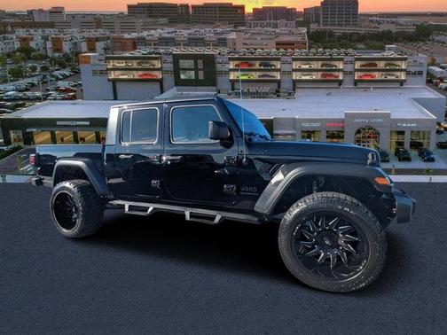 2020 Jeep Gladiator Sport