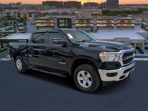 2024 RAM 1500 Big Horn Crew Cab 4x4 57' Box