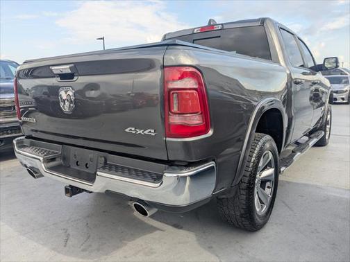 2019 RAM 1500 Laramie Crew Cab 4x4 57' Box