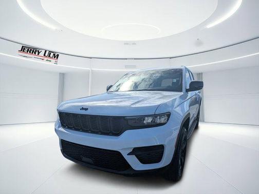 2024 Jeep Grand Cherokee Laredo