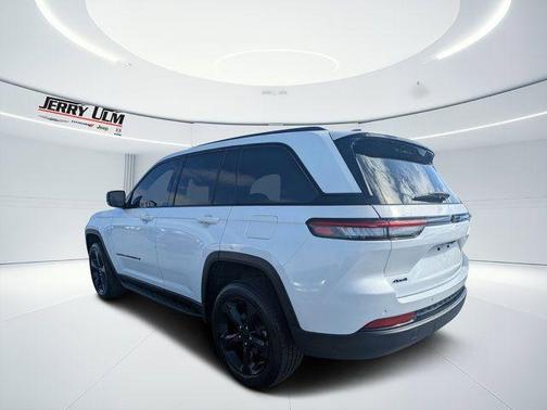 2024 Jeep Grand Cherokee Laredo