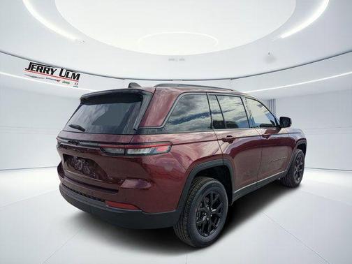 Velvet Red Pearlcoat 2026 Jeep Grand Cherokee Laredo