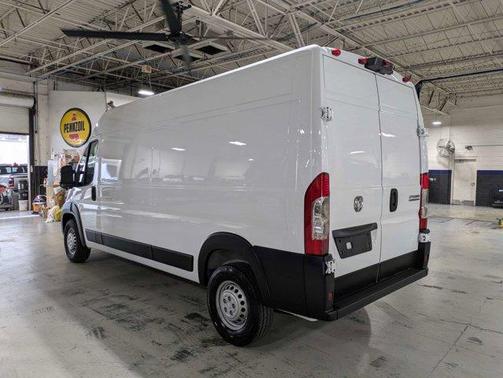 Bright White Clearcoat 2026 RAM ProMaster 2500 High Roof
