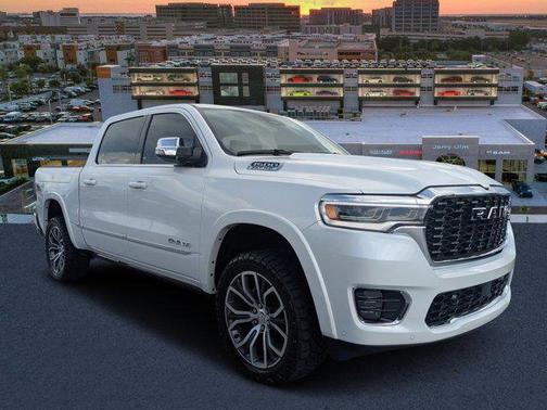 2025 RAM 1500 Tungsten Crew Cab 4x4 57' Box