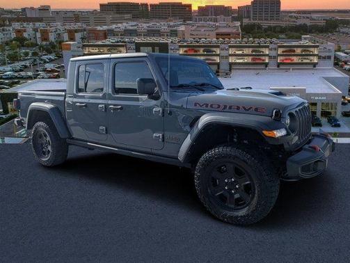 Sting Gray Clearcoat 2023 Jeep Gladiator Mojave