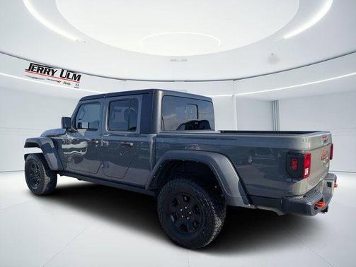 Sting Gray Clearcoat 2023 Jeep Gladiator Mojave