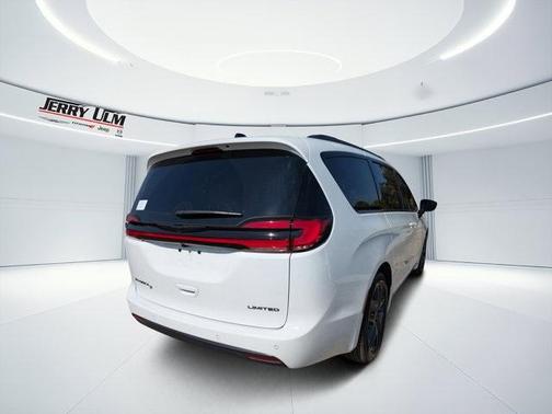 2026 Chrysler Pacifica Limited