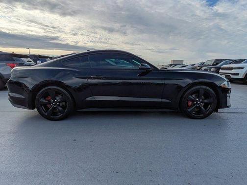 2021 Ford Mustang EcoBoost