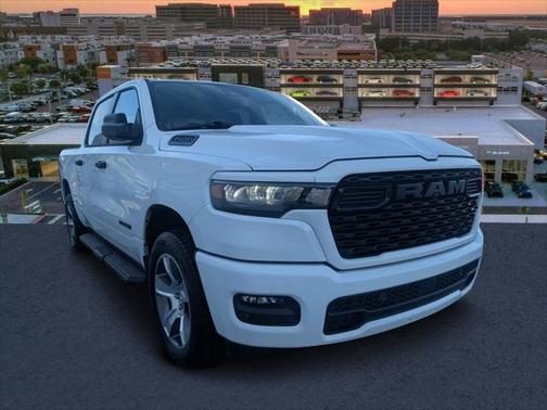2025 RAM 1500 Tradesman Crew Cab 4x4 57' Box