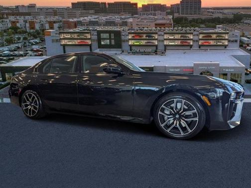 2024 BMW 760 760i xDrive